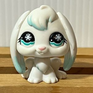 LPS Littlest Pet Shop Lop Ear Bunny Rabbit #685 - Main Image